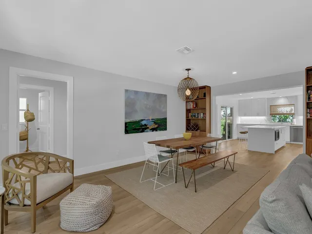 $8,500 | 3902 Sabal Palm Drive, Vero Beach, FL 32963