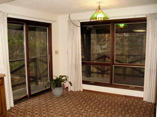 10183 Getz Road Mount Carroll, IL 61053 - Photo 4 of 10 Gallery Image 4
