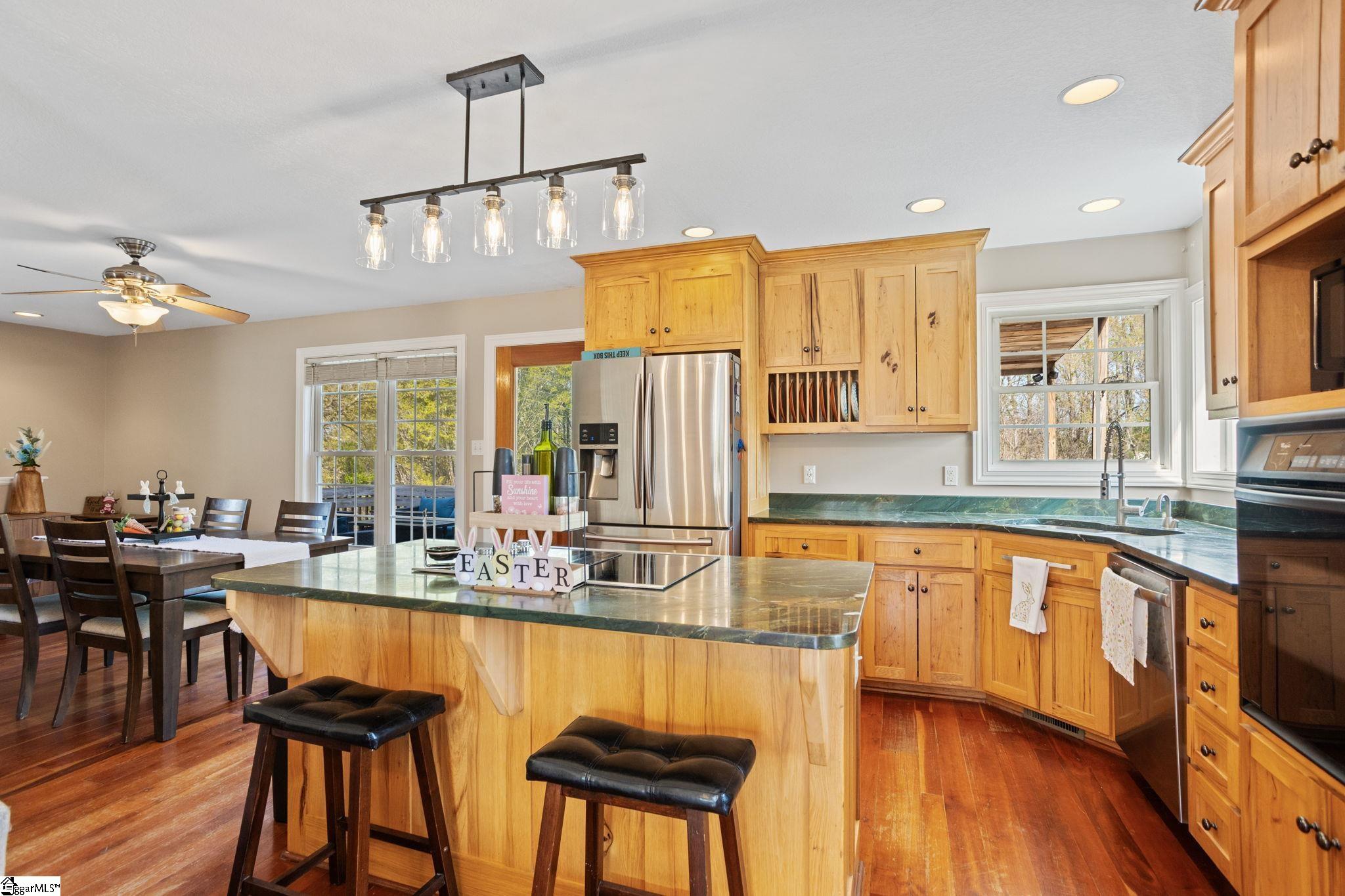 329 Garnet Valley Road Inman, SC 29349 - Photo 9 of 43