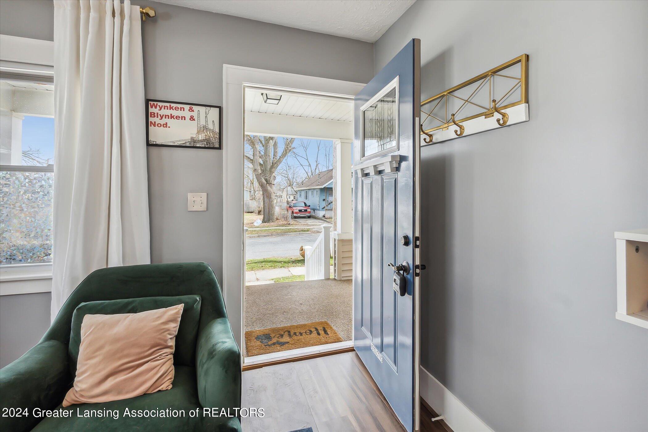 06-2106-S-Rundle-Ave-Lansing-MI-48910-Wi