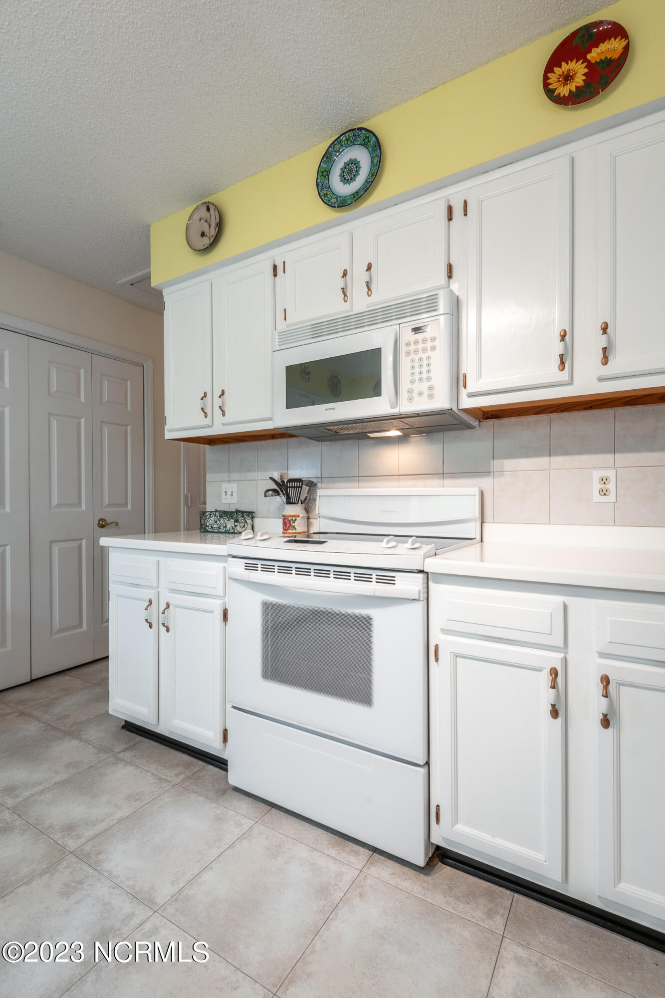 2081 Quail Ridge Road, Unit A Greenville, NC 27858 - Photo 19 of 36 2081-A_Quail_Ridge-24