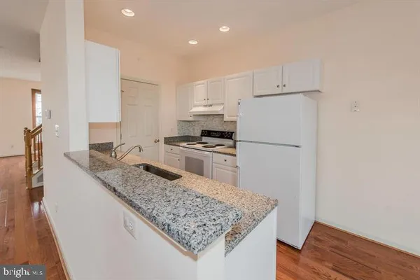 $3,000 | 5710 Goldfinch Court, Ellicott City, MD 21043