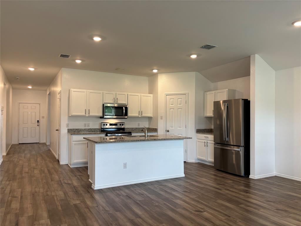 7001 Guadalupe Road China Spring, TX 76633 - Photo 4 of 13