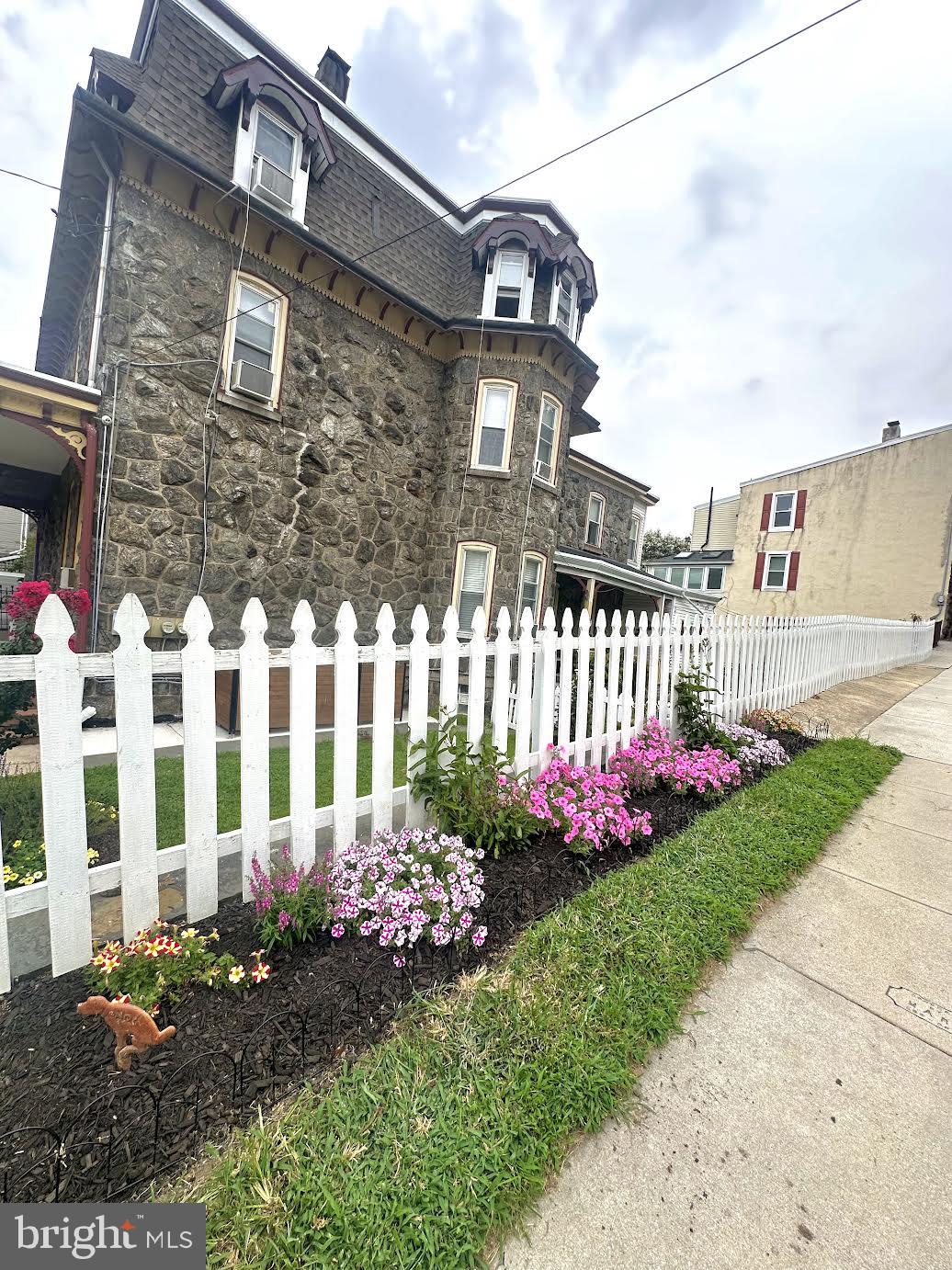 129 Sumac Street Philadelphia, PA 19128 - Photo 9 of 111