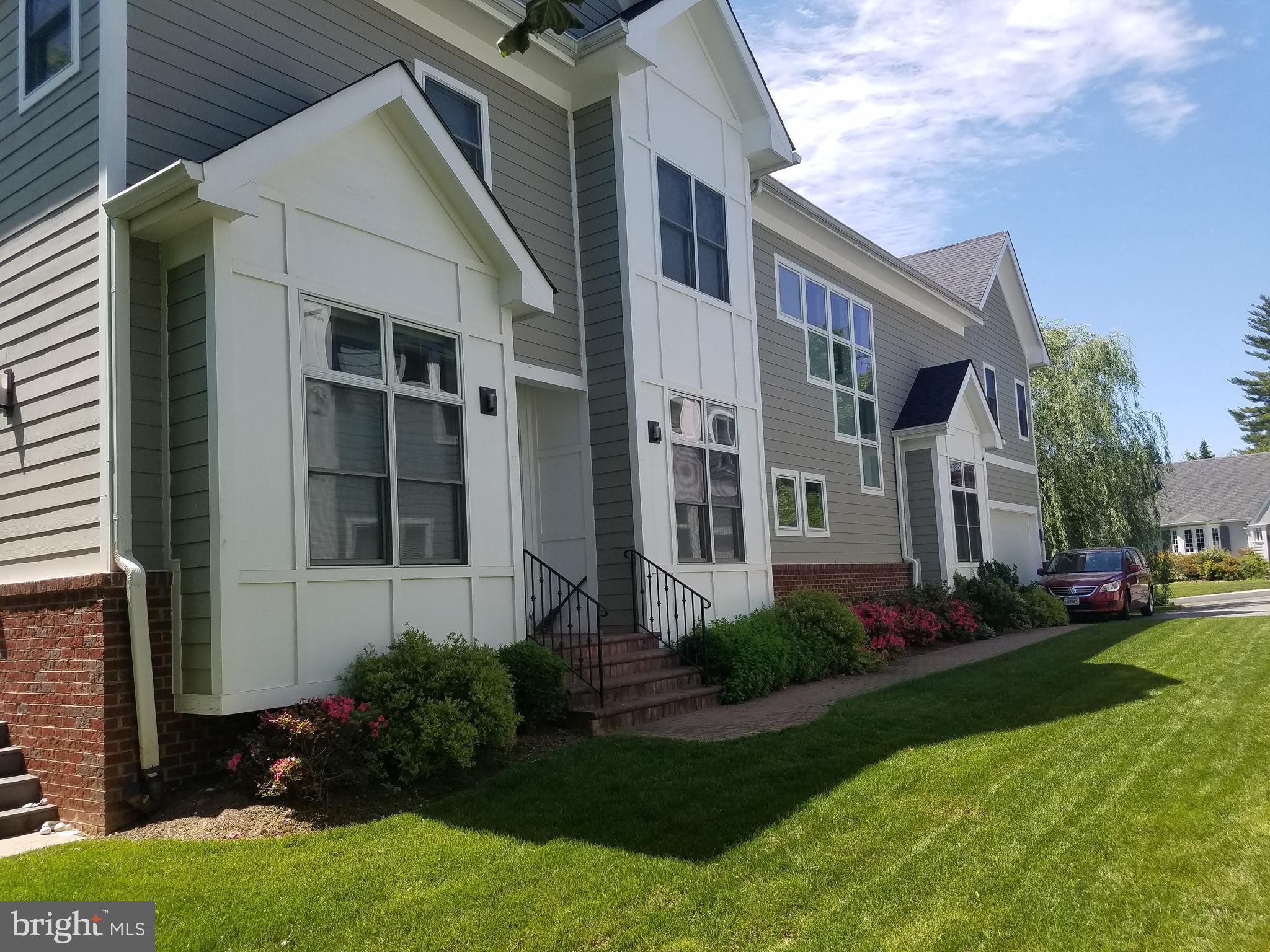 6607 Melrose Drive McLean, VA 22101 - Photo 2 of 17