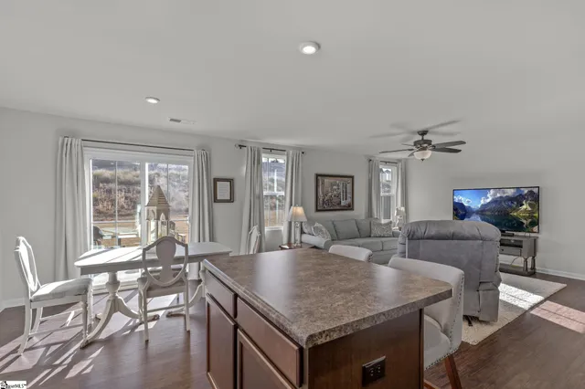 $250,000 | 744 Parkside Drive, Woodruff, SC 29388