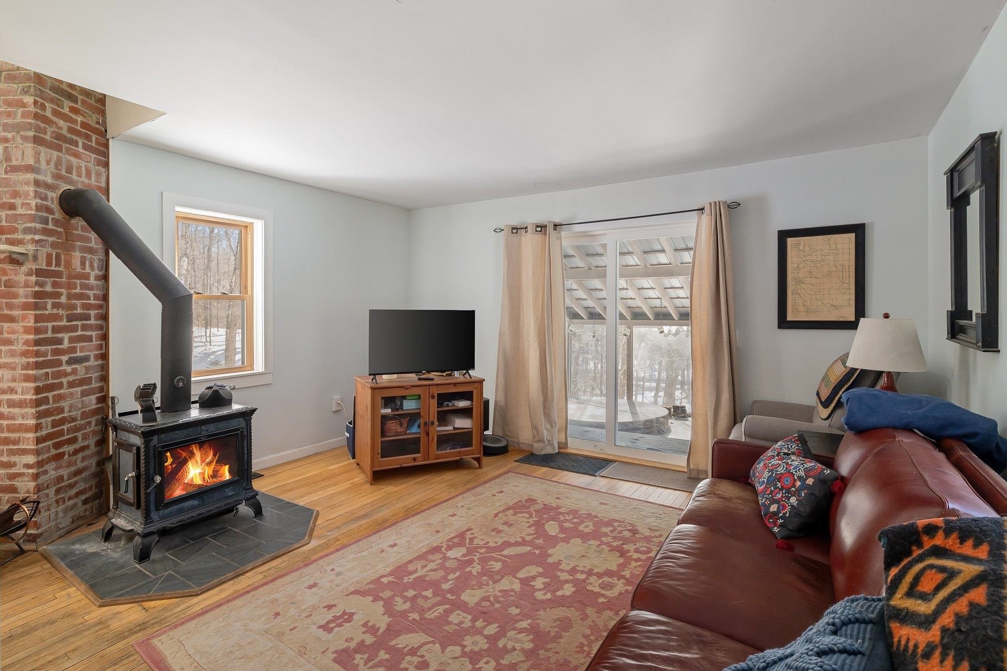 84 Old Mansfield Road Fayston, VT 05673 - Photo 5 of 42