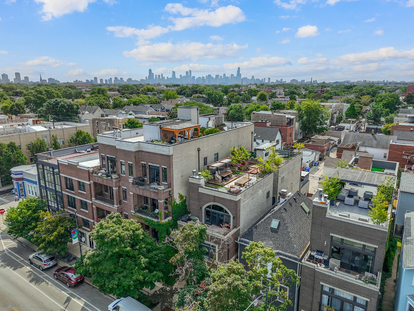 2213 West Roscoe Street, Unit 2 Chicago, IL 60618 - Photo 34 of 34