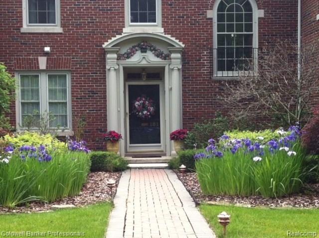 181 Touraine Road Grosse Pointe, MI 48236 - Photo 3 of 37 53.jpg