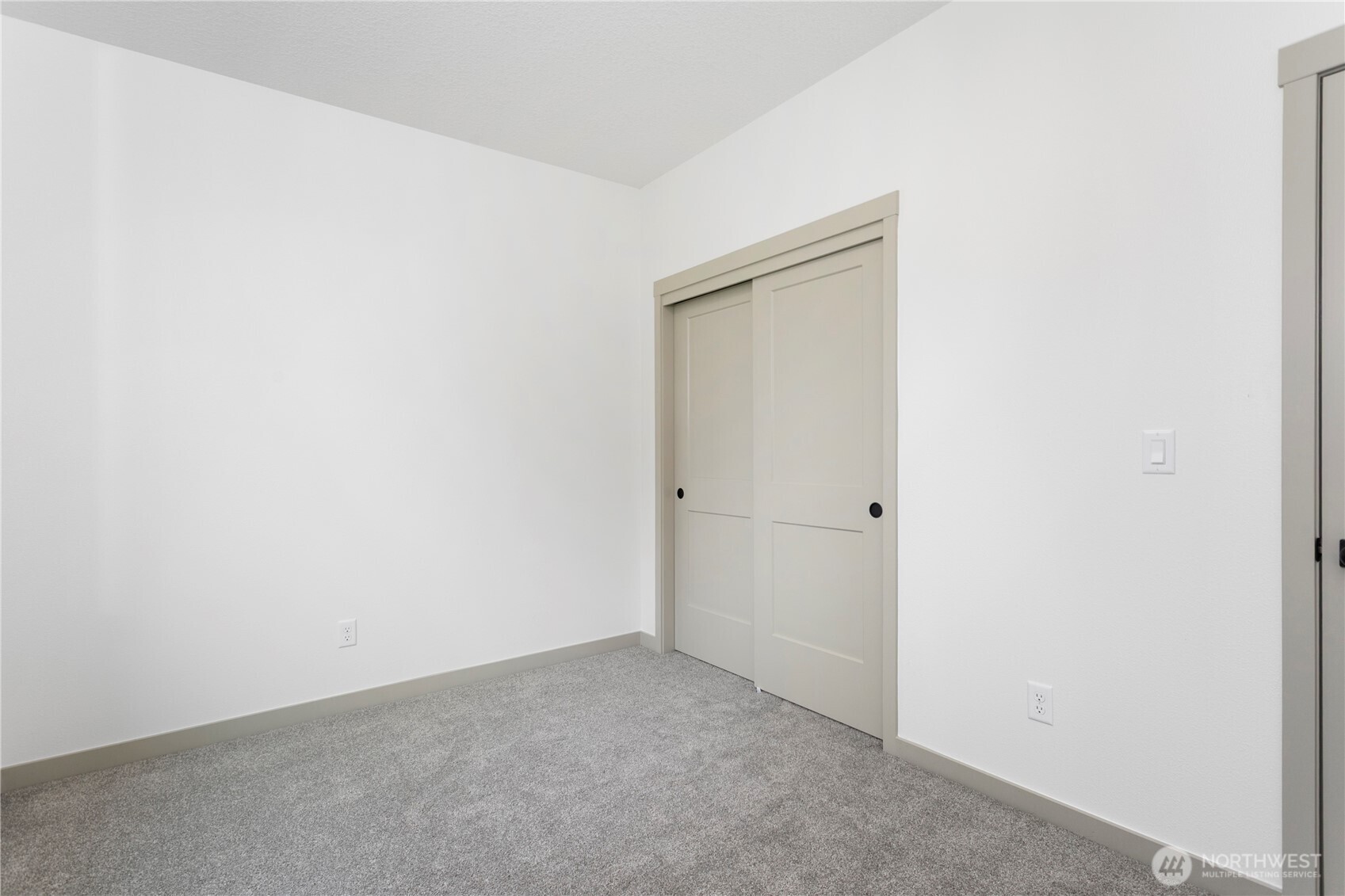 2333 West Castleman Street Longview, WA 98632 - Photo 16 of 37