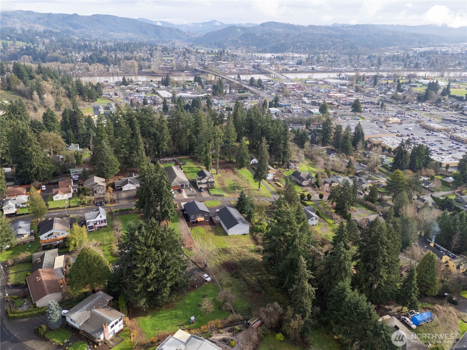 2333 West Castleman Street Longview, WA 98632 - Photo 35 of 39 a view of a city