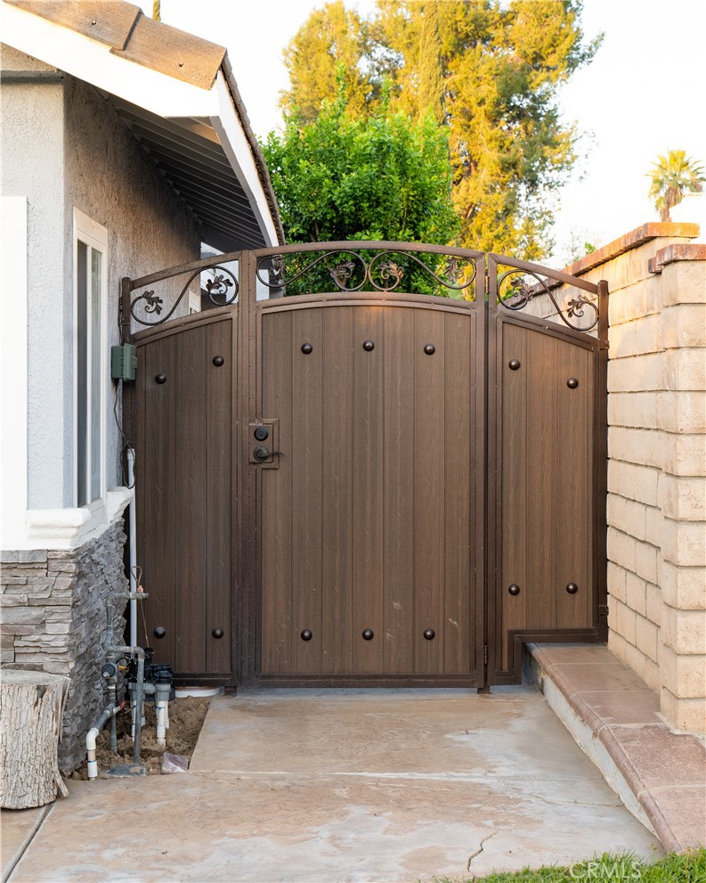 2831 Carma Court Riverside, CA 92503 - Photo 20 of 20 a view of a house with wooden fence
