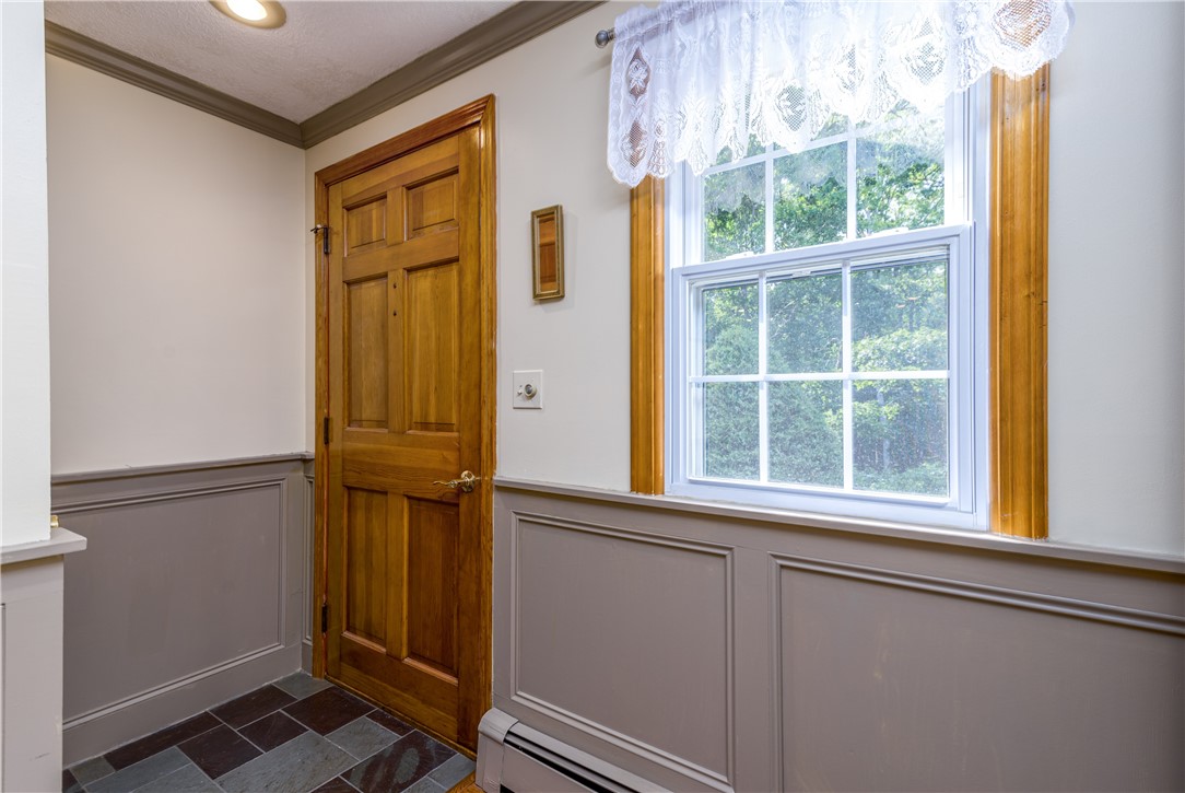 20 Watchaug Lane Charlestown, RI 02813 - Photo 9 of 42