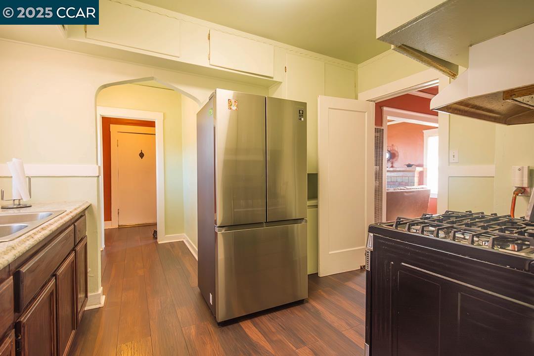 2007 57th Avenue Oakland, CA 94621 - Photo 17 of 33