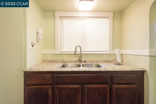 $587,999 | 2007 57th Avenue, Oakland, CA 94621