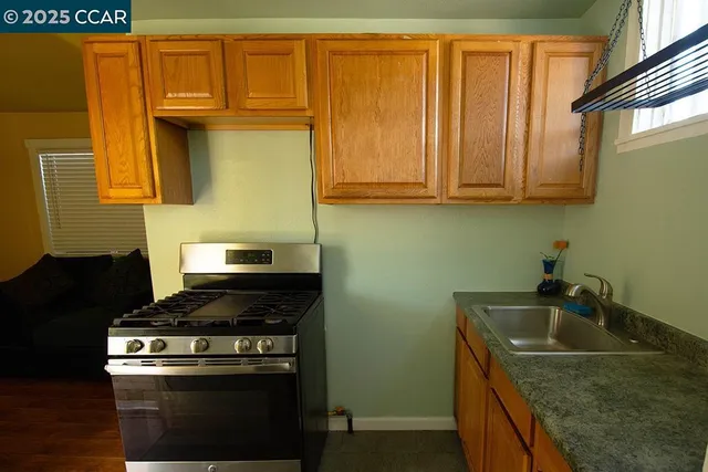 $587,999 | 2007 57th Avenue, Oakland, CA 94621