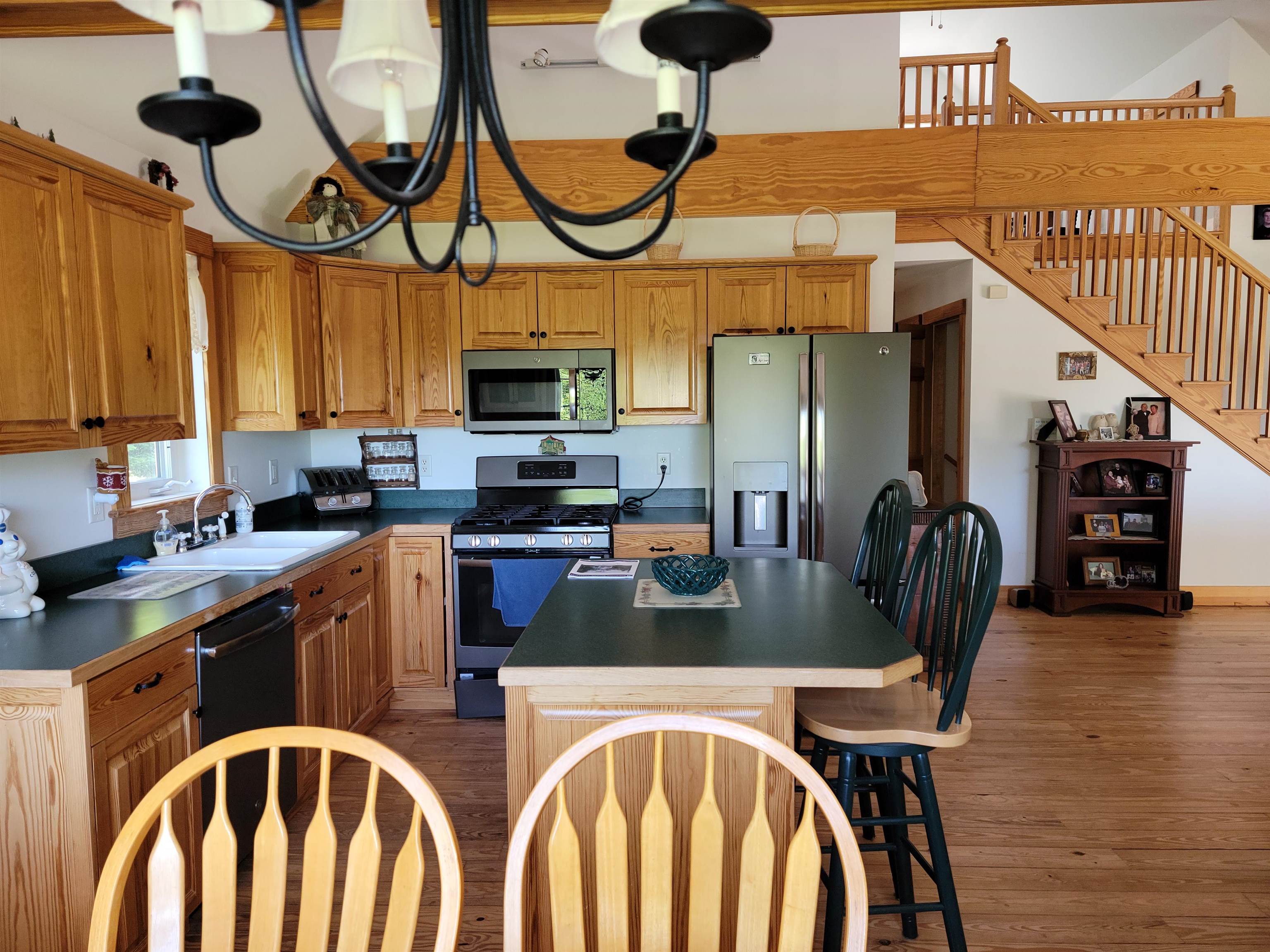 55 Shepards Run Bethlehem, NH 03574 - Photo 8 of 36