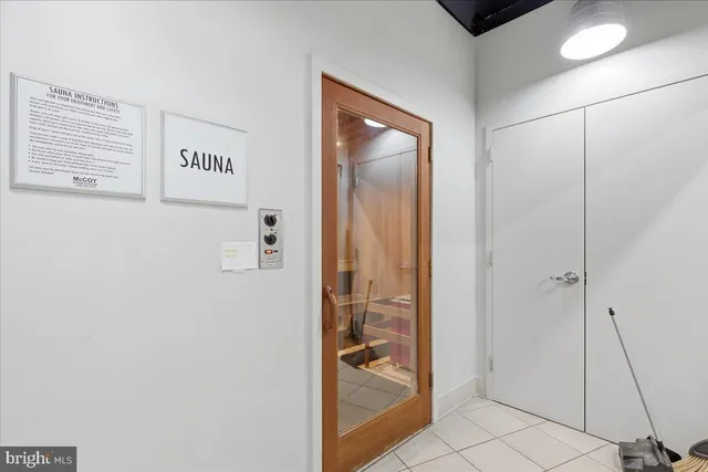 $1,800 | 1111 Arlington Boulevard, Unit 801, Arlington, VA 22209