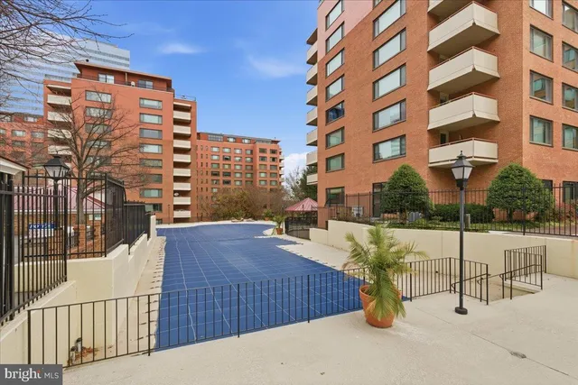 $1,800 | 1111 Arlington Boulevard, Unit 801, Arlington, VA 22209