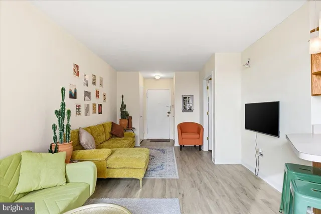 $1,800 | 1111 Arlington Boulevard, Unit 801, Arlington, VA 22209