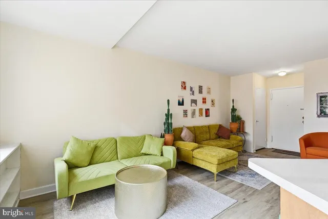 $1,800 | 1111 Arlington Boulevard, Unit 801, Arlington, VA 22209