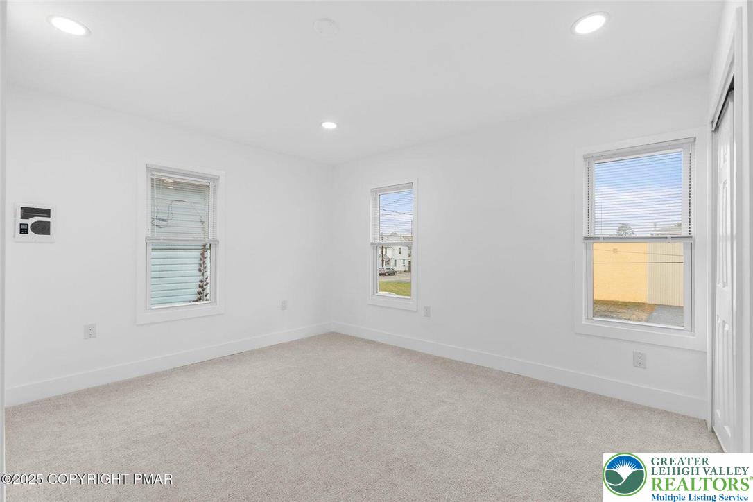 210 Fowler Street Berwick, PA 18603 - Photo 23 of 24 an empty room with a window
