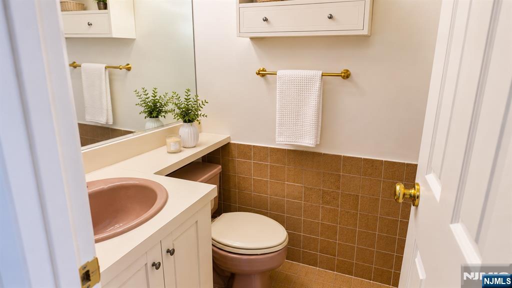 300 Gorge Road, Unit 53 Cliffside Park, NJ 07010 - Photo 24 of 30 Gallery Image 24