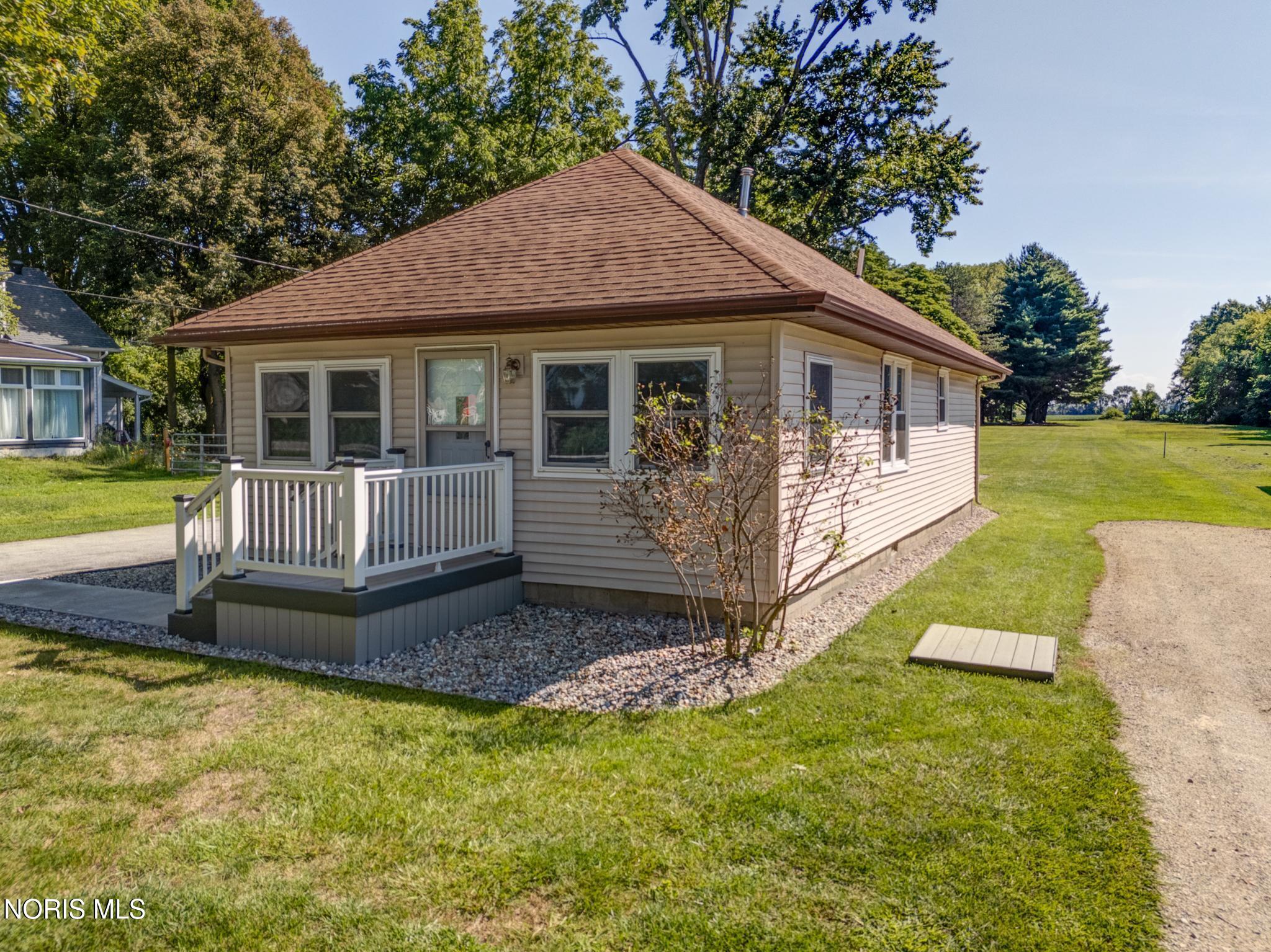 4325 Weckerly Road Monclova, OH 43542 - Photo 4 of 47 Gallery Image 4
