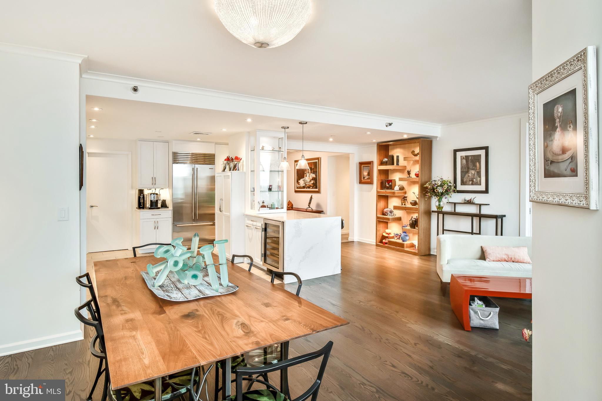 202 West Rittenhouse Square, Unit 2707 Philadelphia, PA 19103 - Photo 11 of 43 Spacious Dining Area