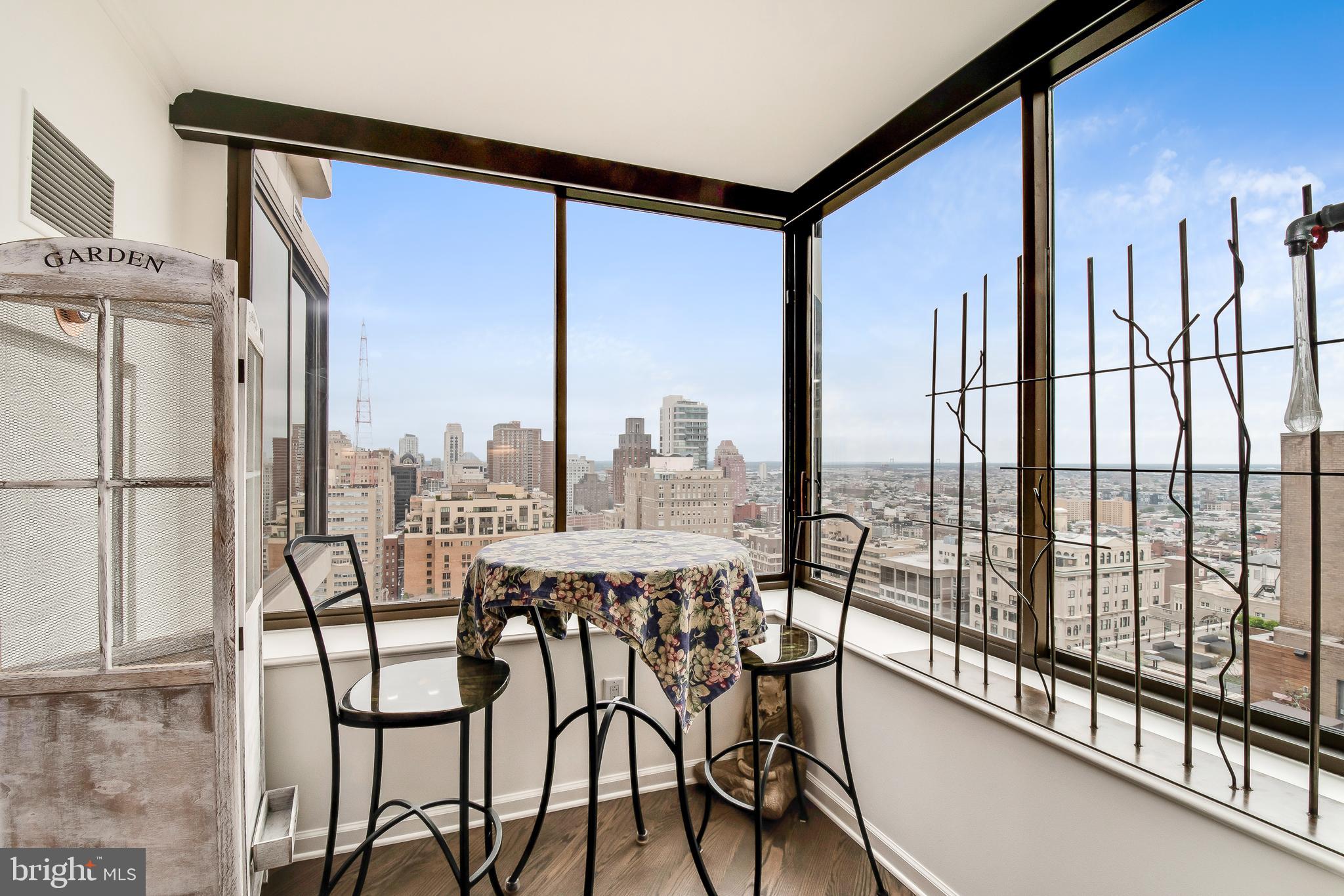 202 West Rittenhouse Square, Unit 2707 Philadelphia, PA 19103 - Photo 13 of 43 Vies of Rittenhouse Square from 27th Floor!