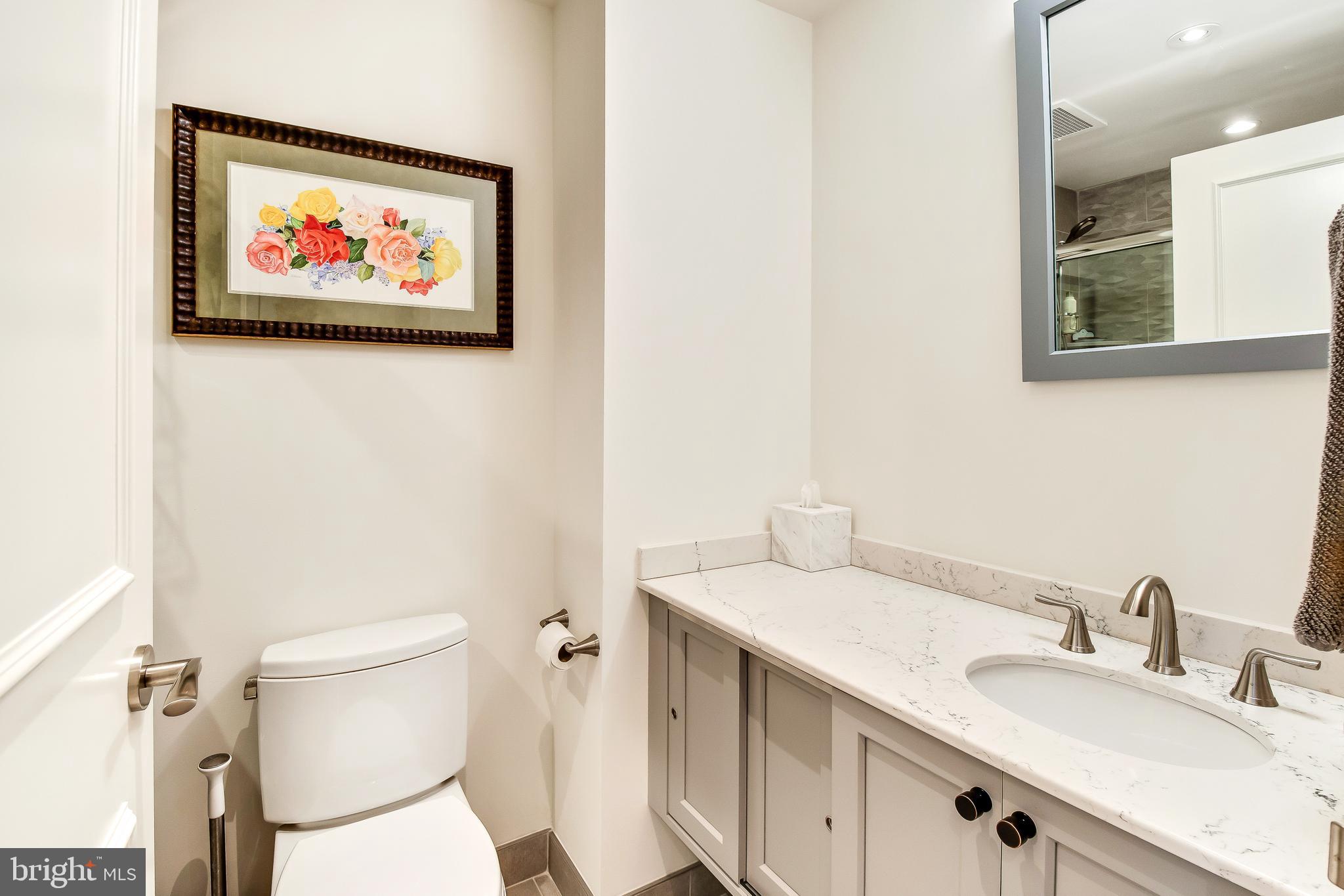 202 West Rittenhouse Square, Unit 2707 Philadelphia, PA 19103 - Photo 18 of 43 Completed Renovated 2nd Bath