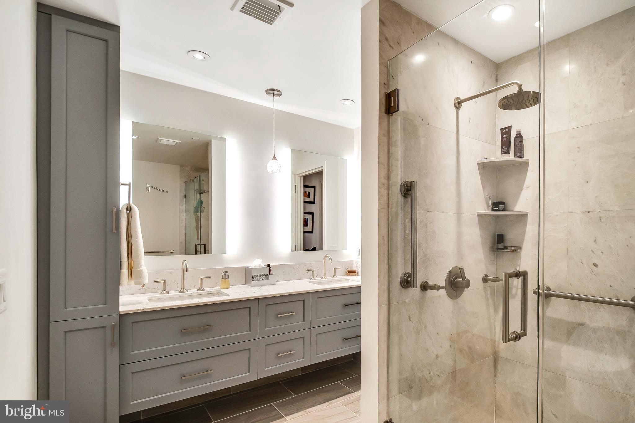 202 West Rittenhouse Square, Unit 2707 Philadelphia, PA 19103 - Photo 25 of 43 Completely Renovated Master Bath