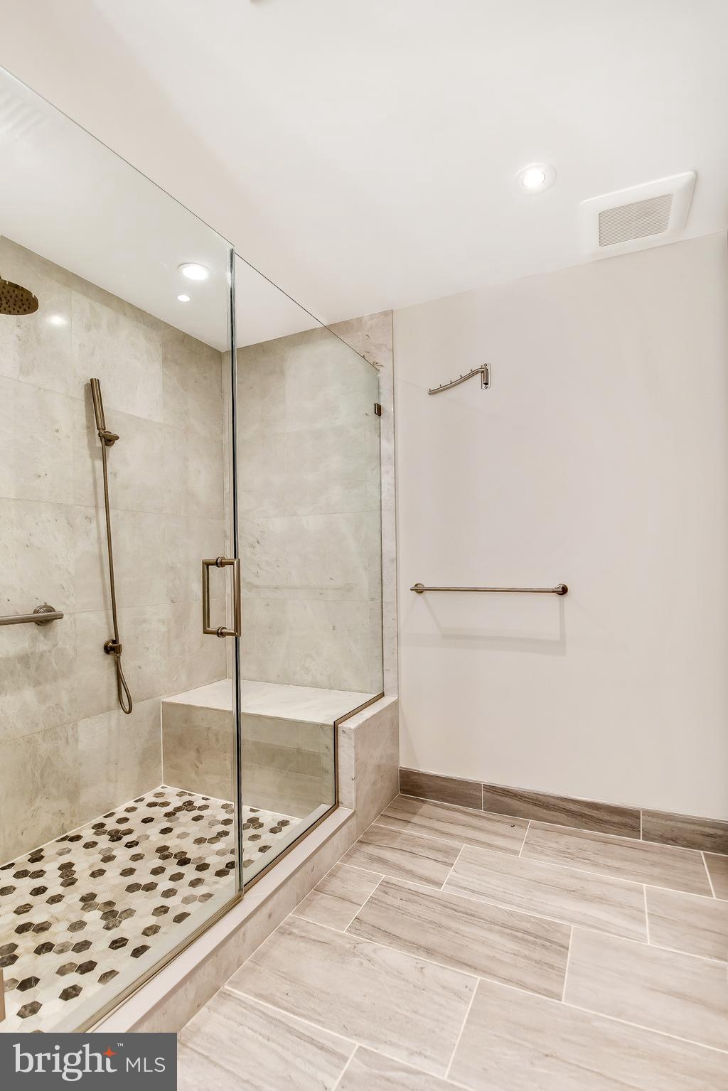 202 West Rittenhouse Square, Unit 2707 Philadelphia, PA 19103 - Photo 27 of 43 Completely Renovated Master Bath