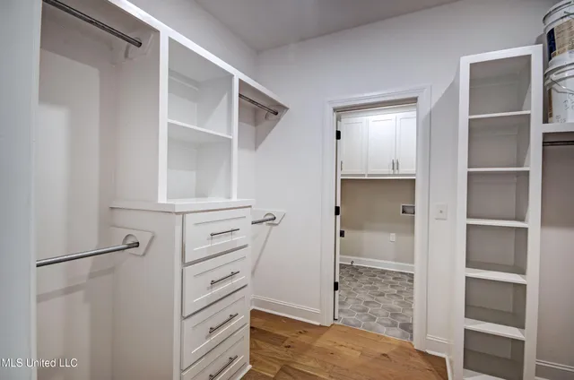 $2,800 | 117 Southern Oak Way, Canton, MS 39046