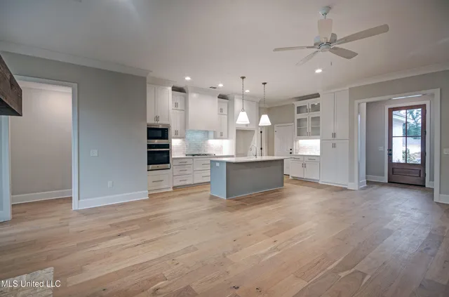 $2,800 | 117 Southern Oak Way, Canton, MS 39046