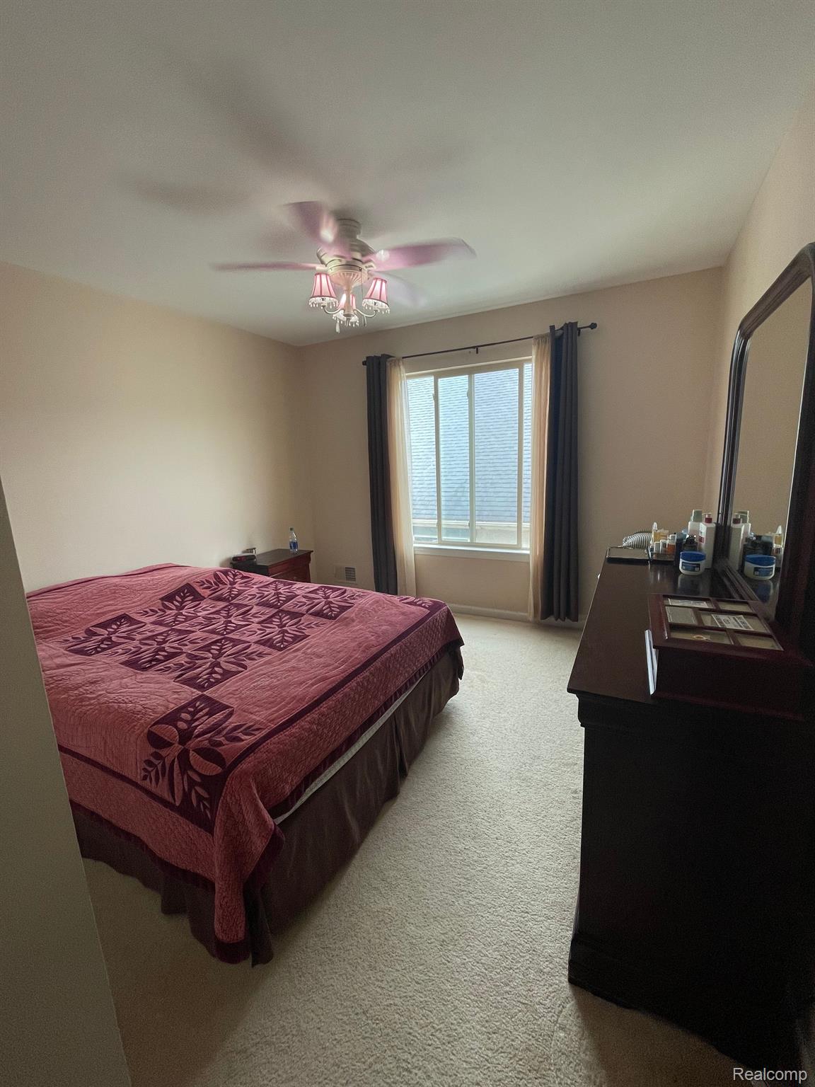 2111 Elmcrest Road Sterling Heights, MI 48310 - Photo 27 of 36 Bedroom #4