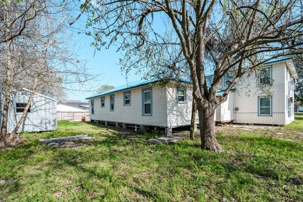$389,000 | 108 West Barrow Street, Dayton, TX 77535