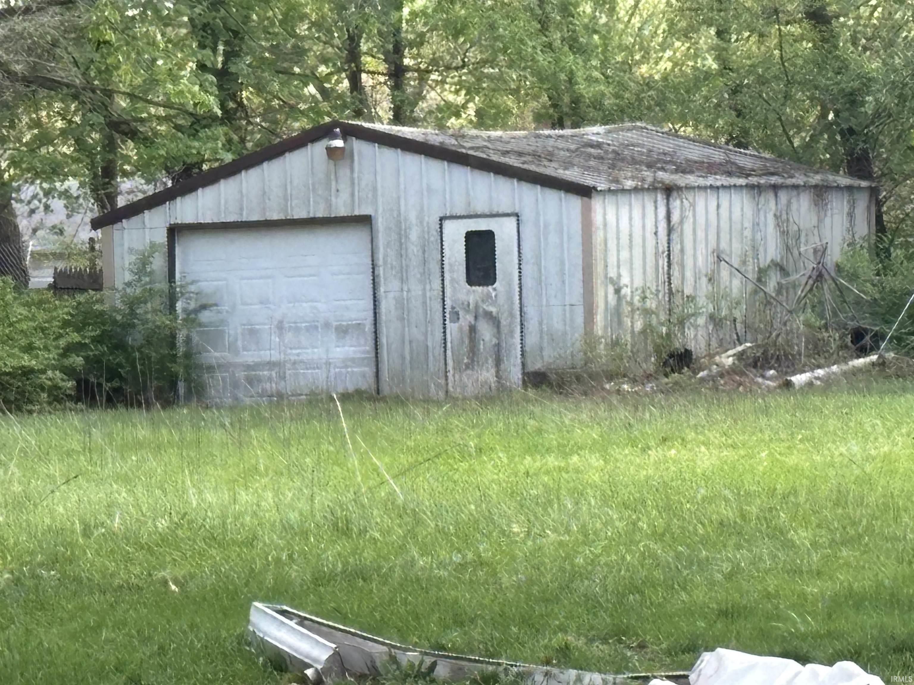 27888-3 Willard Road Elkhart, IN 46514 - Photo 2 of 3