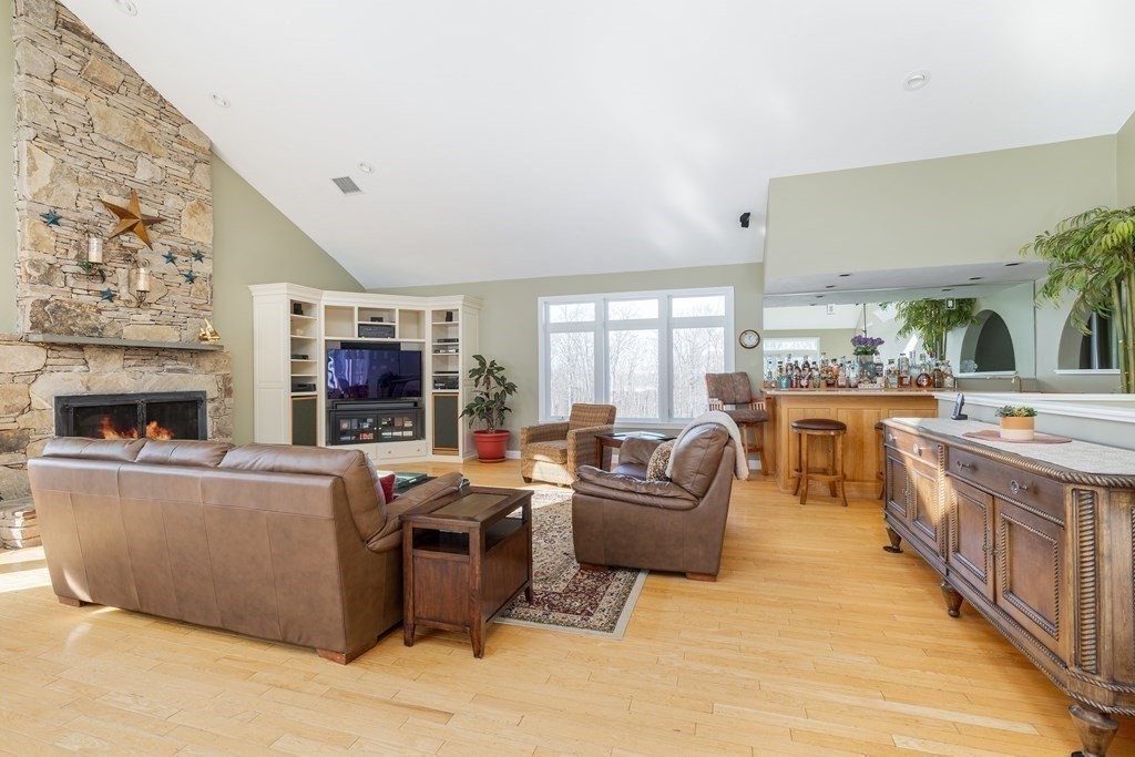 10 Purgatory Road Sutton, MA 01590 - Photo 15 of 42
