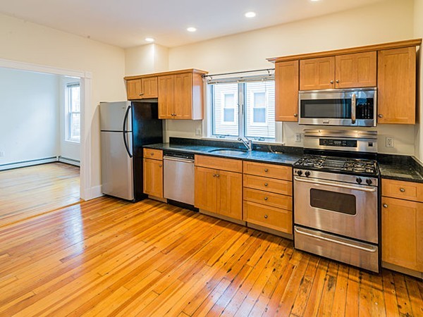 36 Goldsmith Street, Unit 1 Boston, MA 02130 - Photo 3 of 17