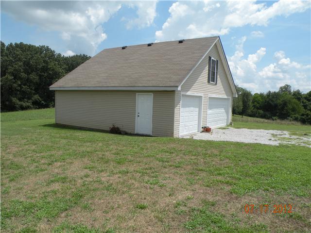 6352 Kelly Willis Road Greenbrier, TN 37073 - Photo 2 of 11 3-car garage