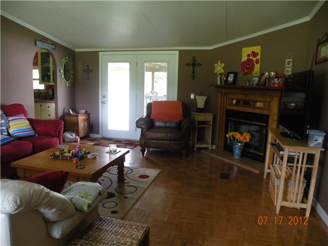 6352 Kelly Willis Road Greenbrier, TN 37073 - Photo 6 of 11 Great Room