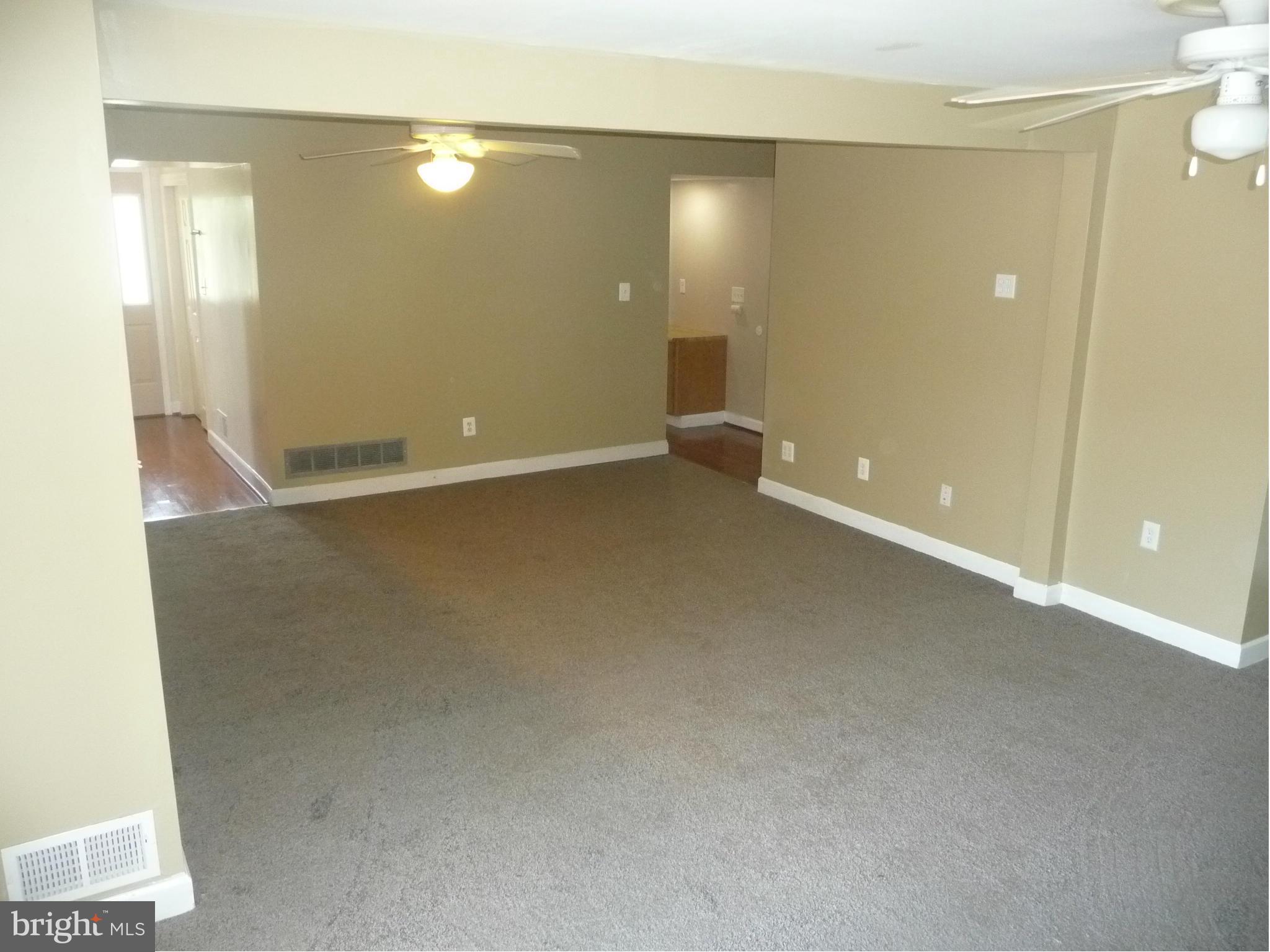 210 Highmeadow Road Reisterstown, MD 21136 - Photo 9 of 24 Living Room