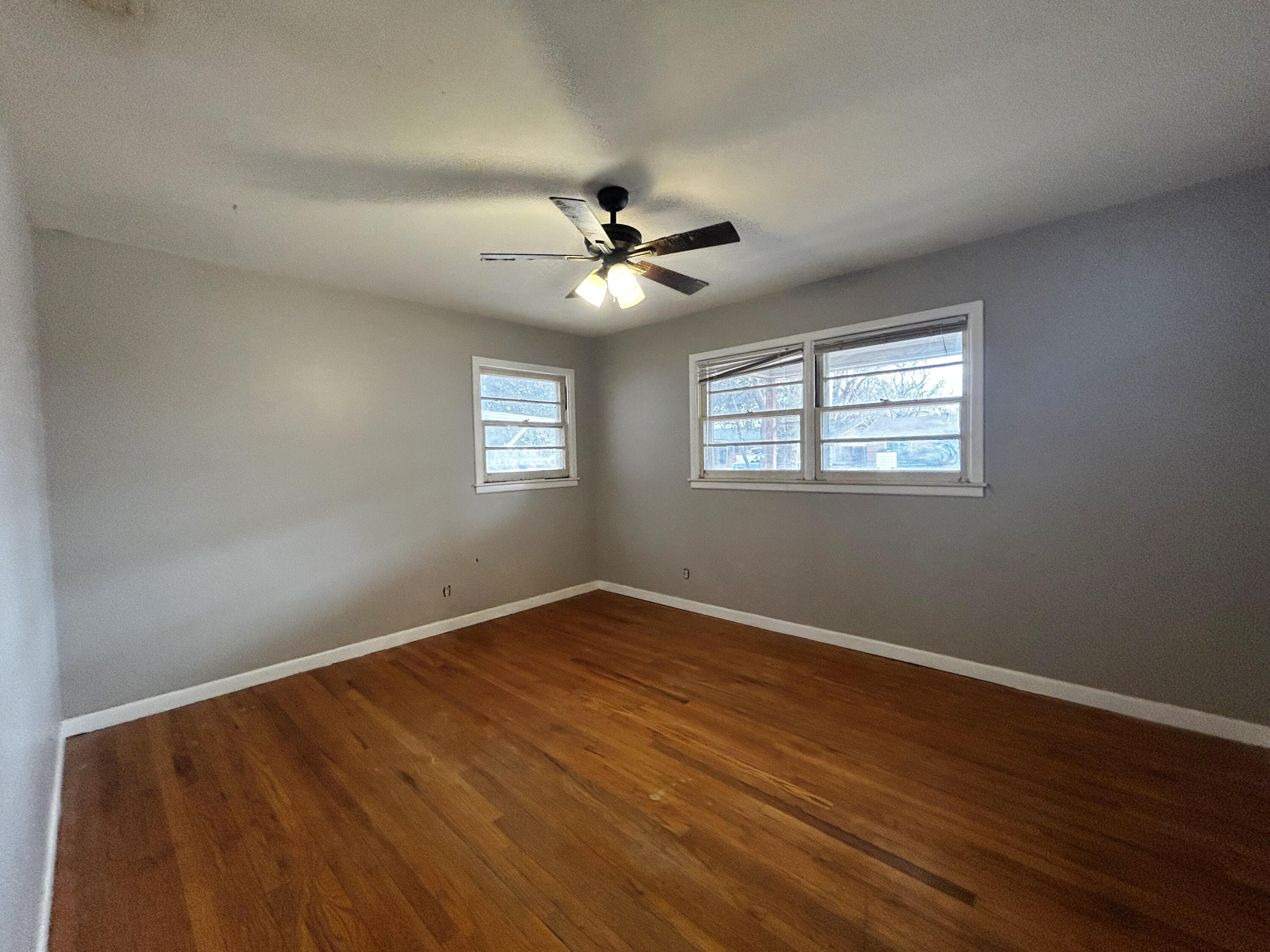 2008 46th Street Lubbock, TX 79412 - Photo 5 of 10 IMG_9489