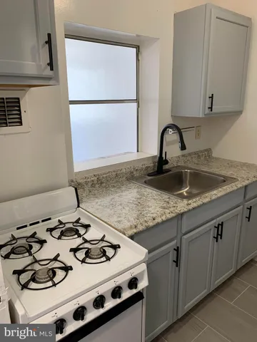$1,800 | 1021 Arlington Boulevard, Unit 609, Arlington, VA 22209