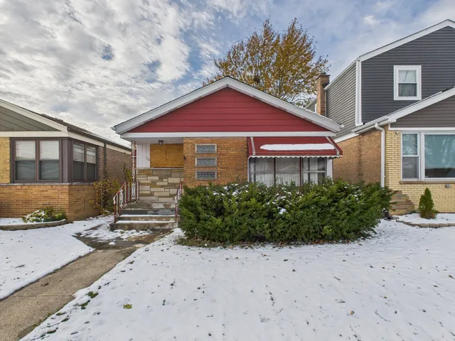 $190,000 | 7826 South Christiana Avenue, Chicago, IL 60652