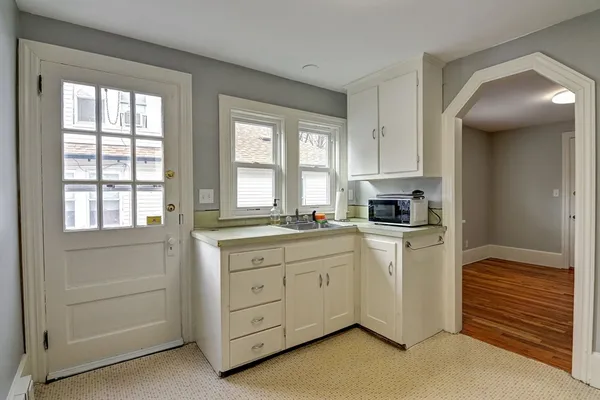 $3,350 | 317 Elmwood Avenue, Quincy, MA 02170