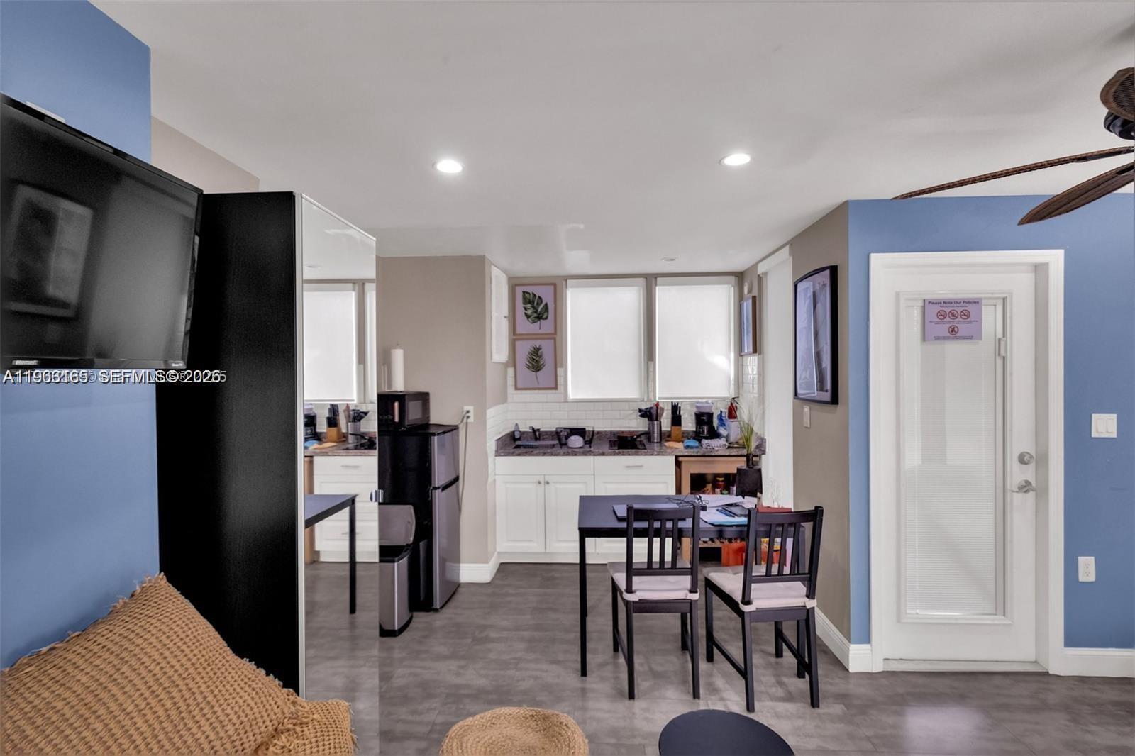 1033 Northwest 6 Street, Unit COTTAGE Miami, FL 33136 - Photo 7 of 12