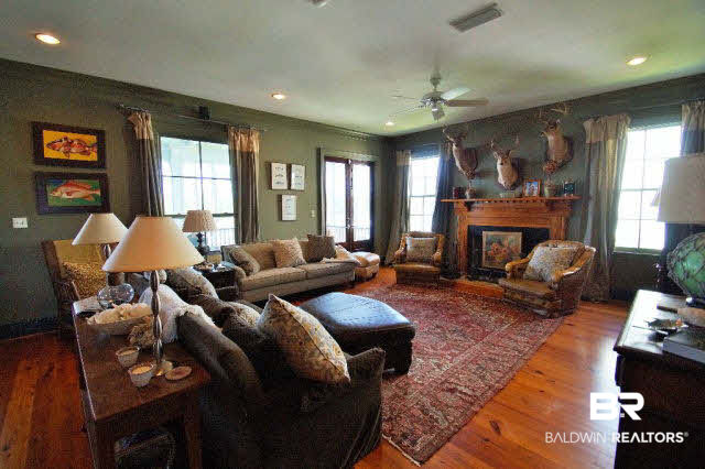 28535 Harbor Court Elberta, AL 36530 - Photo 4 of 21 Living Room
