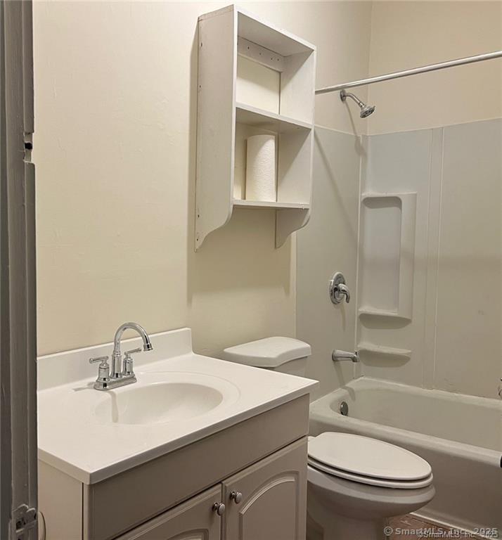 85 Prospect Hill Road, Unit 6 New Milford, CT 06776 - Photo 9 of 10 Bathroom